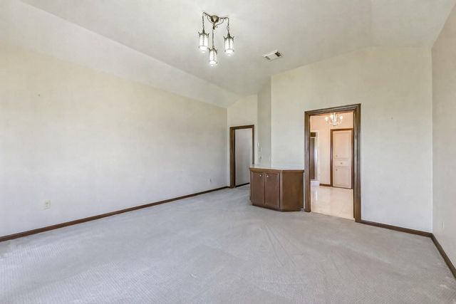 111 Bayridge Road, La Porte, TX 77571
