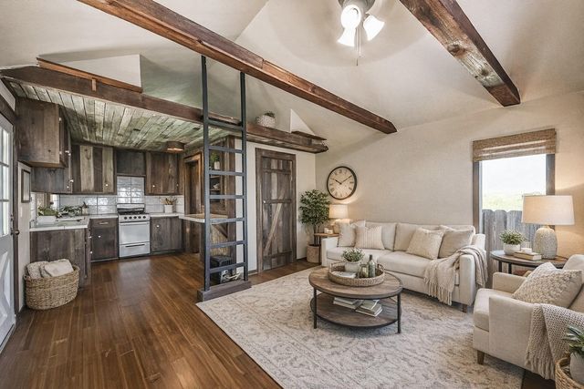 111 Bayridge Road, La Porte, TX 77571