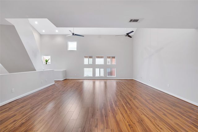 2605 Calumet Street 34, Houston, TX 77004