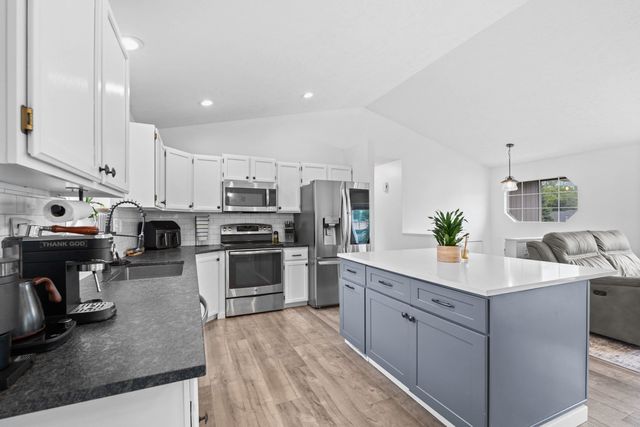 11016 E 5th Ct, Spokane Valley, WA 99206