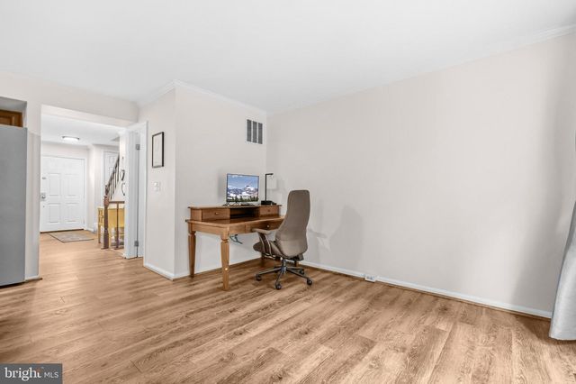 227 FINCHINGFIELD CT, Sterling, VA 20165