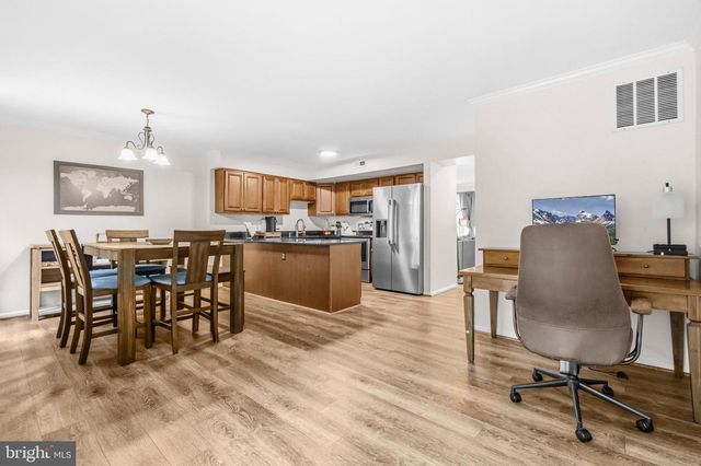 227 FINCHINGFIELD CT, Sterling, VA 20165
