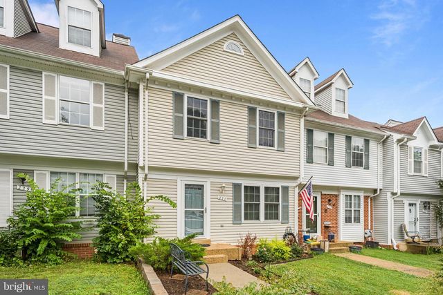 227 FINCHINGFIELD CT, Sterling, VA 20165