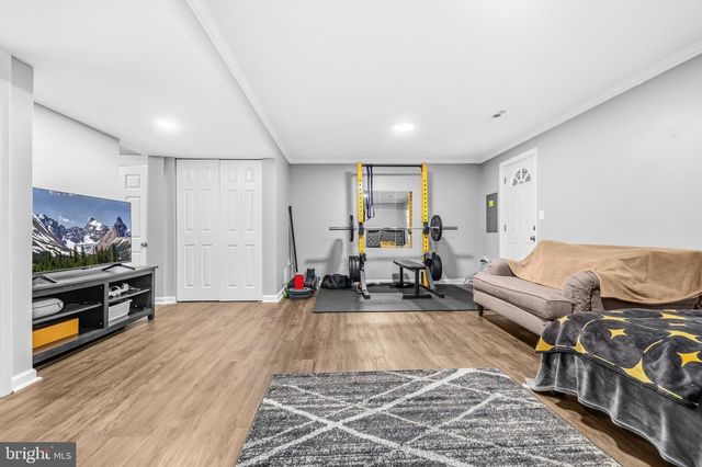227 FINCHINGFIELD CT, Sterling, VA 20165