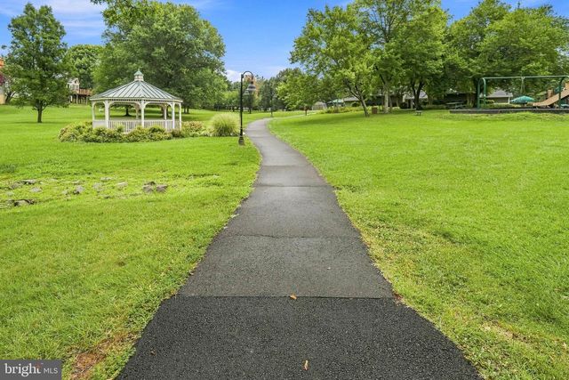 227 FINCHINGFIELD CT, Sterling, VA 20165