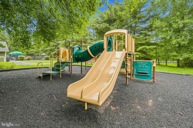 227 FINCHINGFIELD CT, Sterling, VA 20165