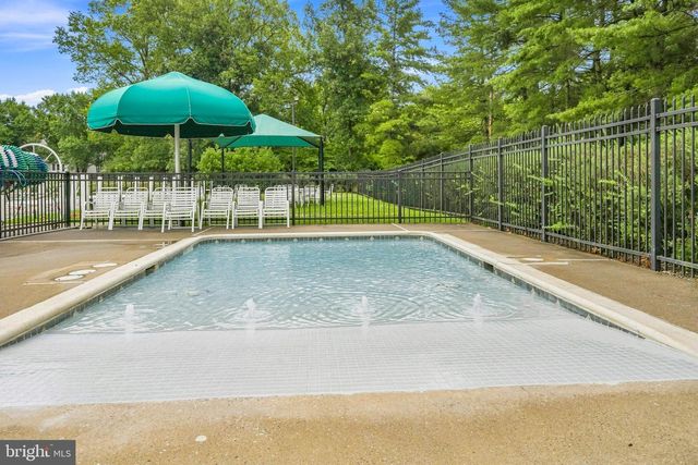 227 FINCHINGFIELD CT, Sterling, VA 20165