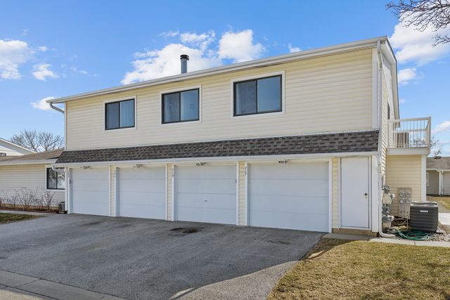 717 Whitesail Drive 717, Schaumburg, IL 60194