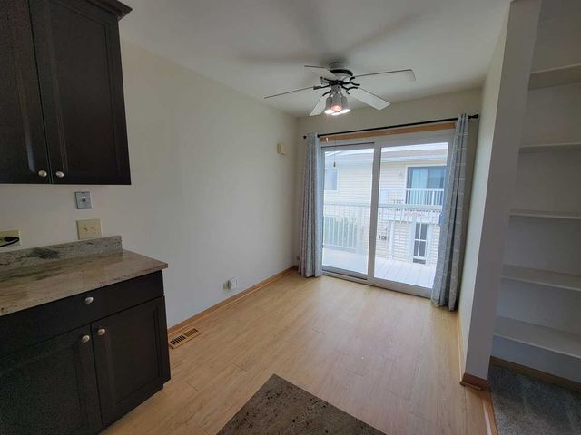 717 Whitesail Drive 717, Schaumburg, IL 60194