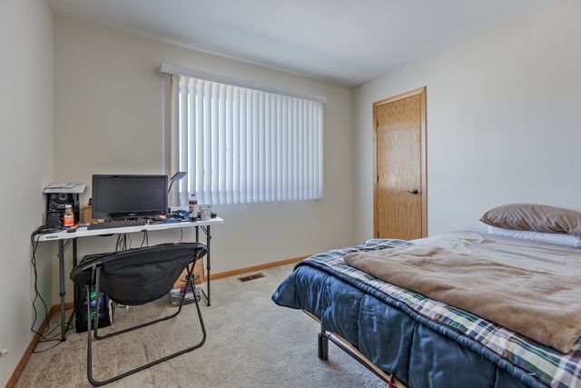 717 Whitesail Drive 717, Schaumburg, IL 60194