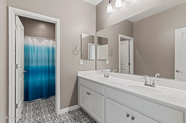 18331 W CLINTON Street, Surprise, AZ 85388