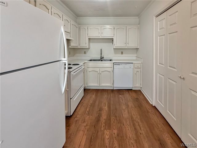 3914 Watermelon Road 9A, Northport, AL 35473