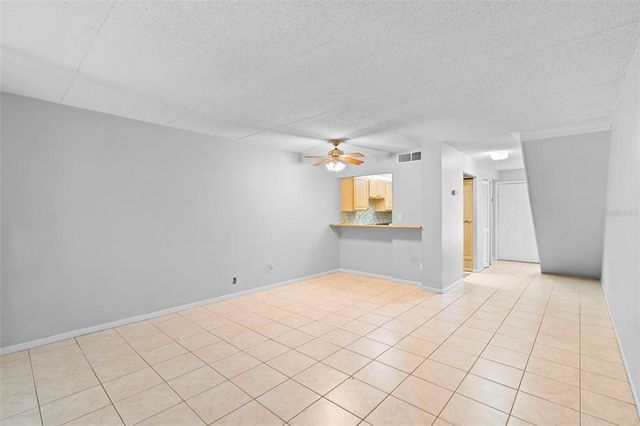 100 E KENTUCKY AVENUE F7, Deland, FL 32724