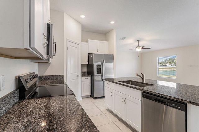 6523 BAR S BAR TRAIL, Zephyrhills, FL 33541