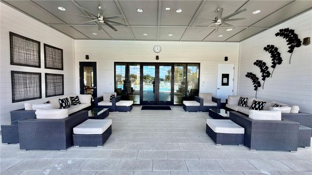 6523 BAR S BAR TRAIL, Zephyrhills, FL 33541