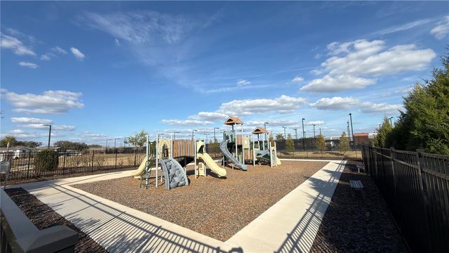 6523 BAR S BAR TRAIL, Zephyrhills, FL 33541