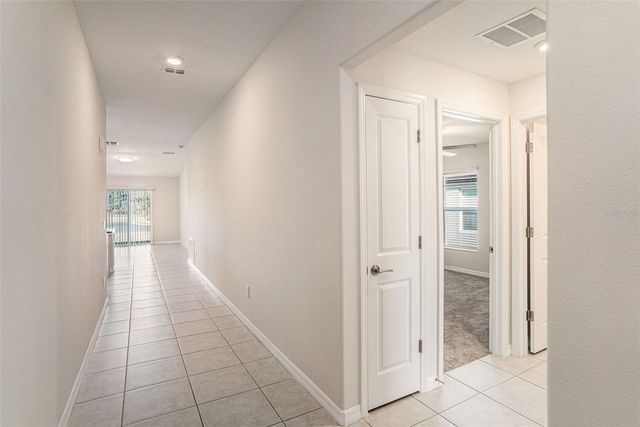 6523 BAR S BAR TRAIL, Zephyrhills, FL 33541