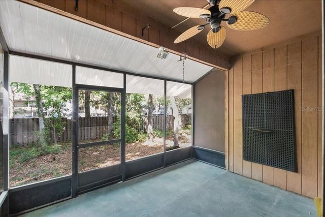 5864 SW 8TH PLACE, Gainesville, FL 32607