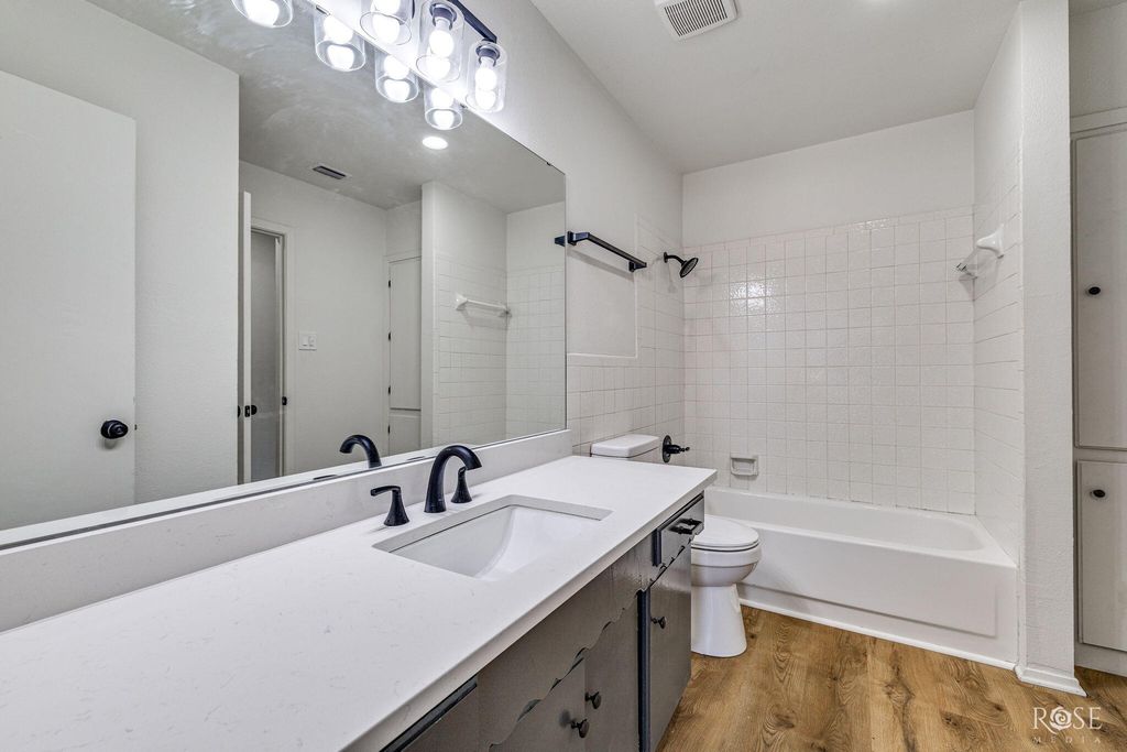 Image 23 of property listing at 3209 Alta Vista Lane, San Angelo, TX 76904