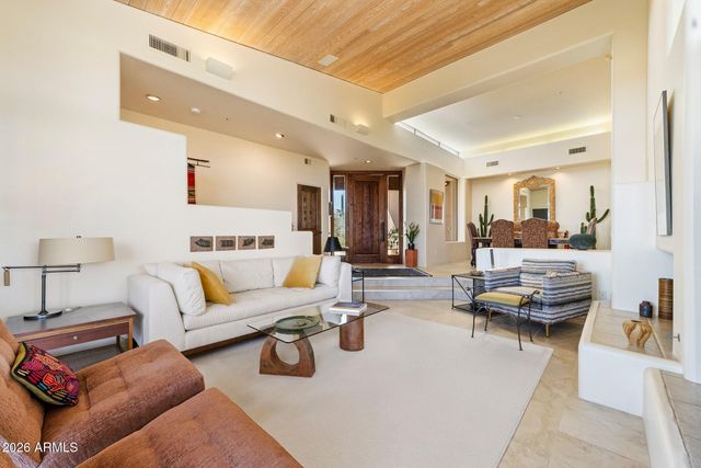 10231 E OLD TRAIL Road 33, Scottsdale, AZ 85262