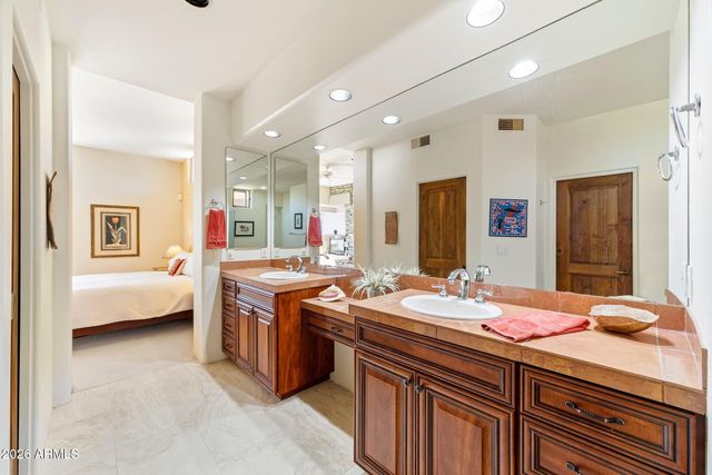 10231 E OLD TRAIL Road 33, Scottsdale, AZ 85262