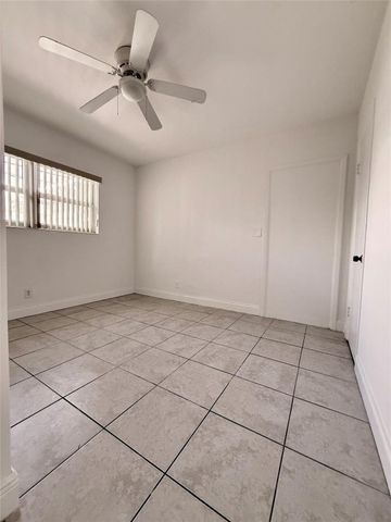 2671 NE 18th Terrace, Lighthouse Point, FL 33064