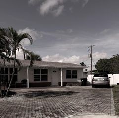 2671 NE 18th Terrace, Lighthouse Point, FL 33064