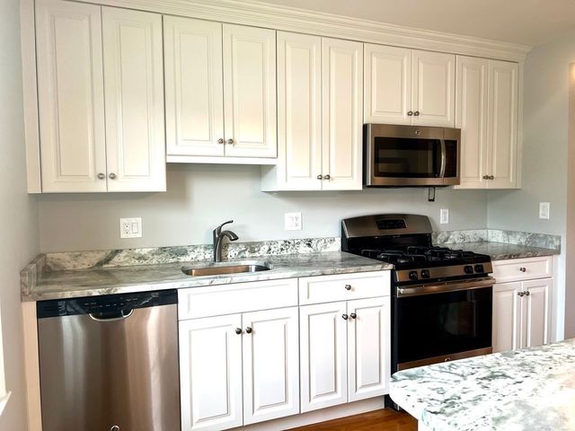 98 Dean Street 2, Norwood, MA 02062