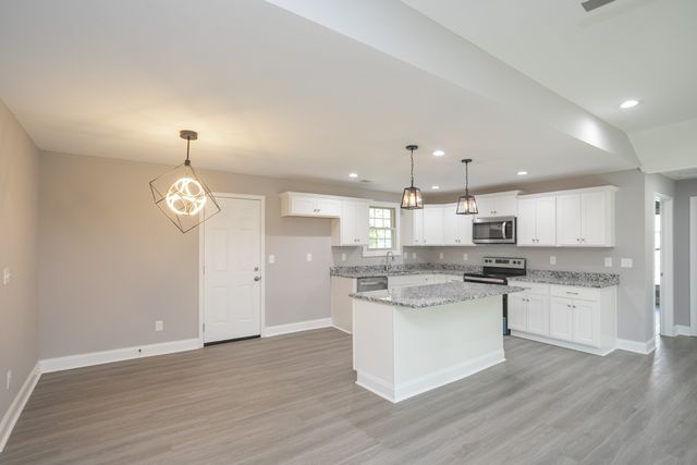 1229 Berwick Trl, Madison, TN 37115