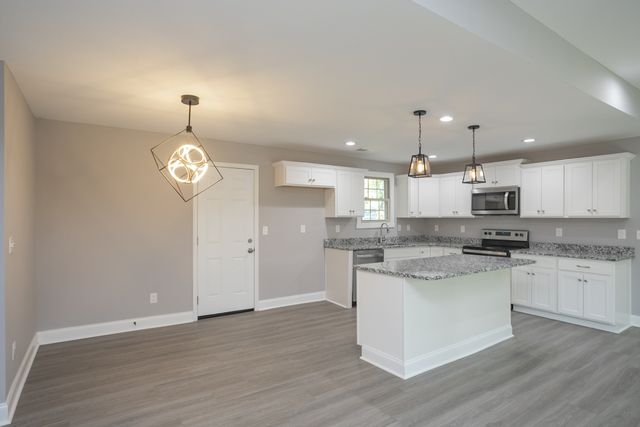 1229 Berwick Trl, Madison, TN 37115