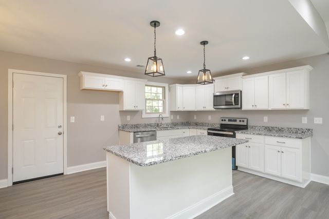 1229 Berwick Trl, Madison, TN 37115