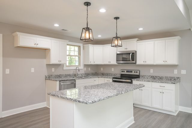 1229 Berwick Trl, Madison, TN 37115