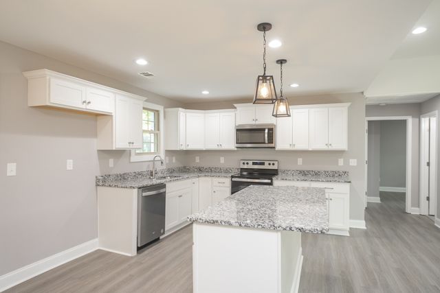1229 Berwick Trl, Madison, TN 37115