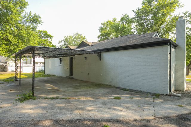 1229 Berwick Trl, Madison, TN 37115