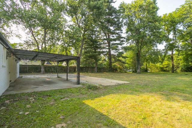 1229 Berwick Trl, Madison, TN 37115