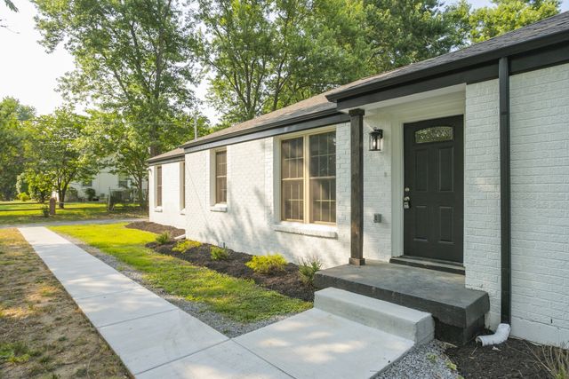 1229 Berwick Trl, Madison, TN 37115