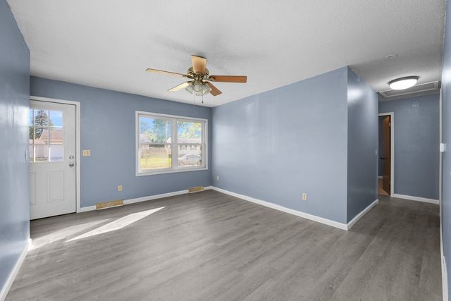 301 30th Avenue W, Milan, IL 61264