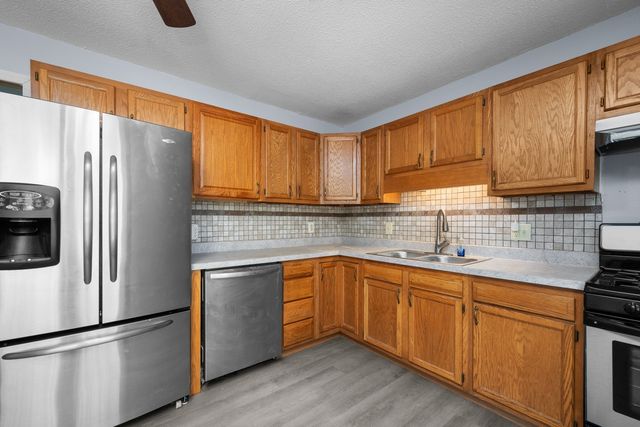 301 30th Avenue W, Milan, IL 61264