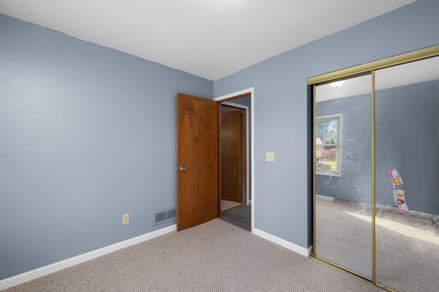 301 30th Avenue W, Milan, IL 61264
