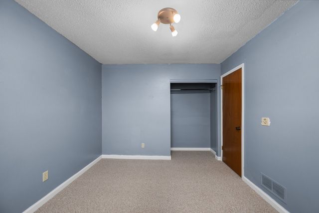 301 30th Avenue W, Milan, IL 61264