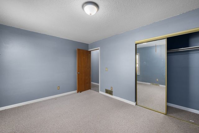 301 30th Avenue W, Milan, IL 61264