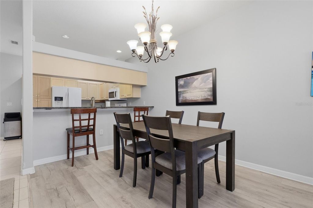 Image 14 of property listing at 2711 73RD COURT W 115, Bradenton, FL 34209