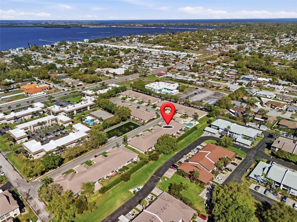 Image 34 of property listing at 2711 73RD COURT W 115, Bradenton, FL 34209