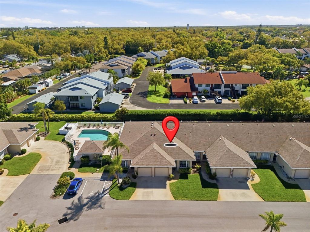 Image 40 of property listing at 2711 73RD COURT W 115, Bradenton, FL 34209