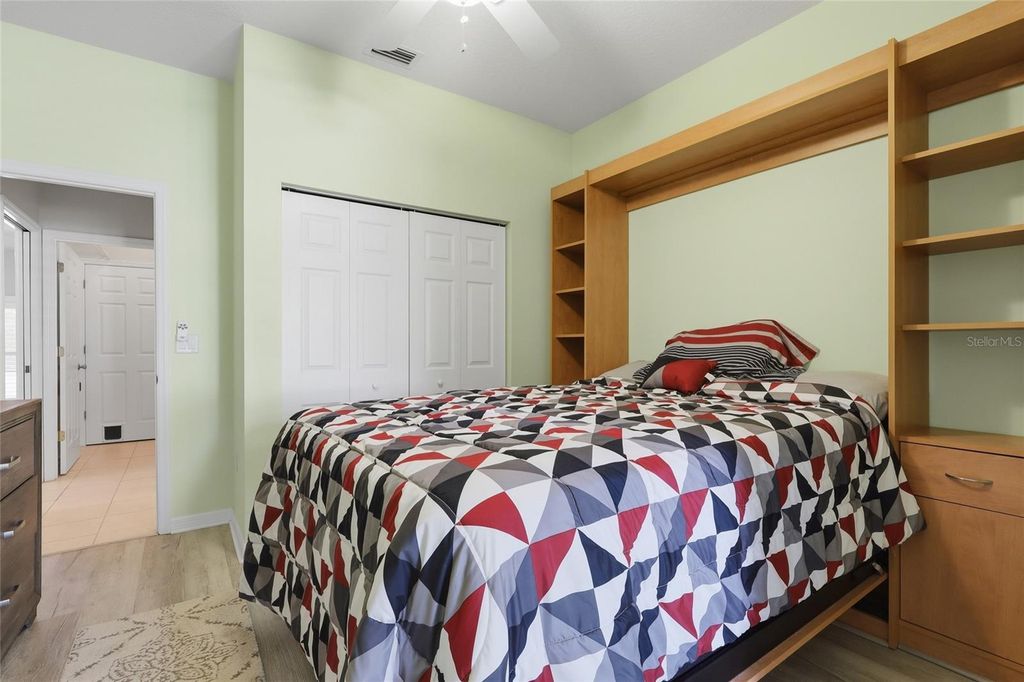 Image 10 of property listing at 2711 73RD COURT W 115, Bradenton, FL 34209