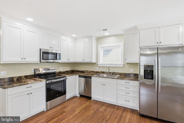 16 S RAILROAD AVE, Greenwood, DE 19950
