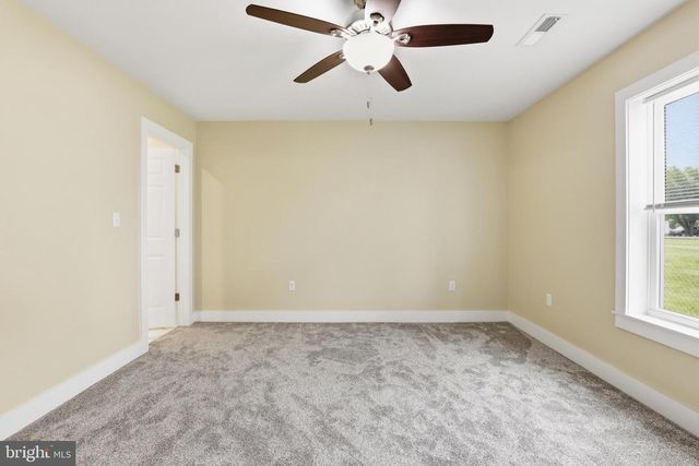 16 S RAILROAD AVE, Greenwood, DE 19950