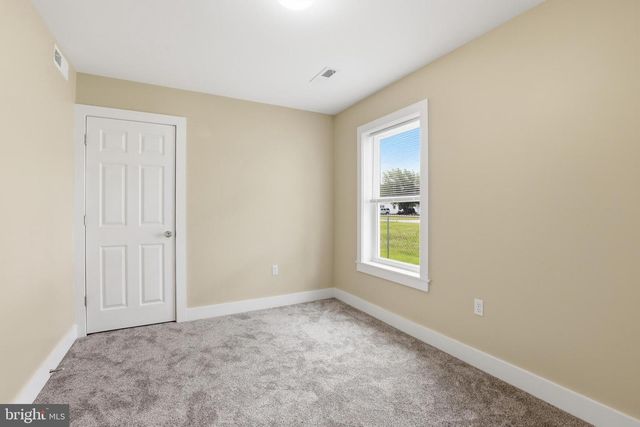 16 S RAILROAD AVE, Greenwood, DE 19950