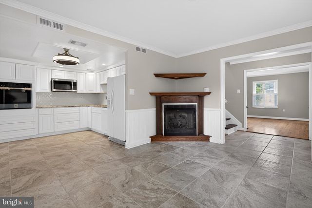 1700 GRANITE CT, Crofton, MD 21114