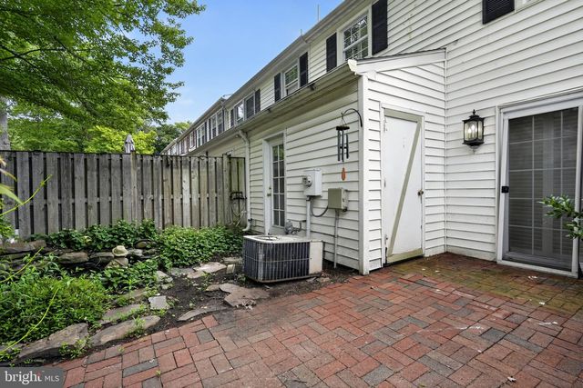 1700 GRANITE CT, Crofton, MD 21114